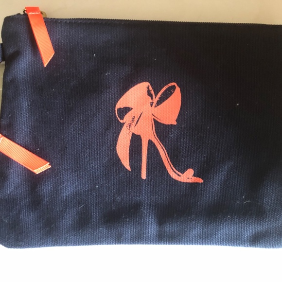 NEW 2pc Lip Stiletto Makeup Bag Set - Picture 3 of 3